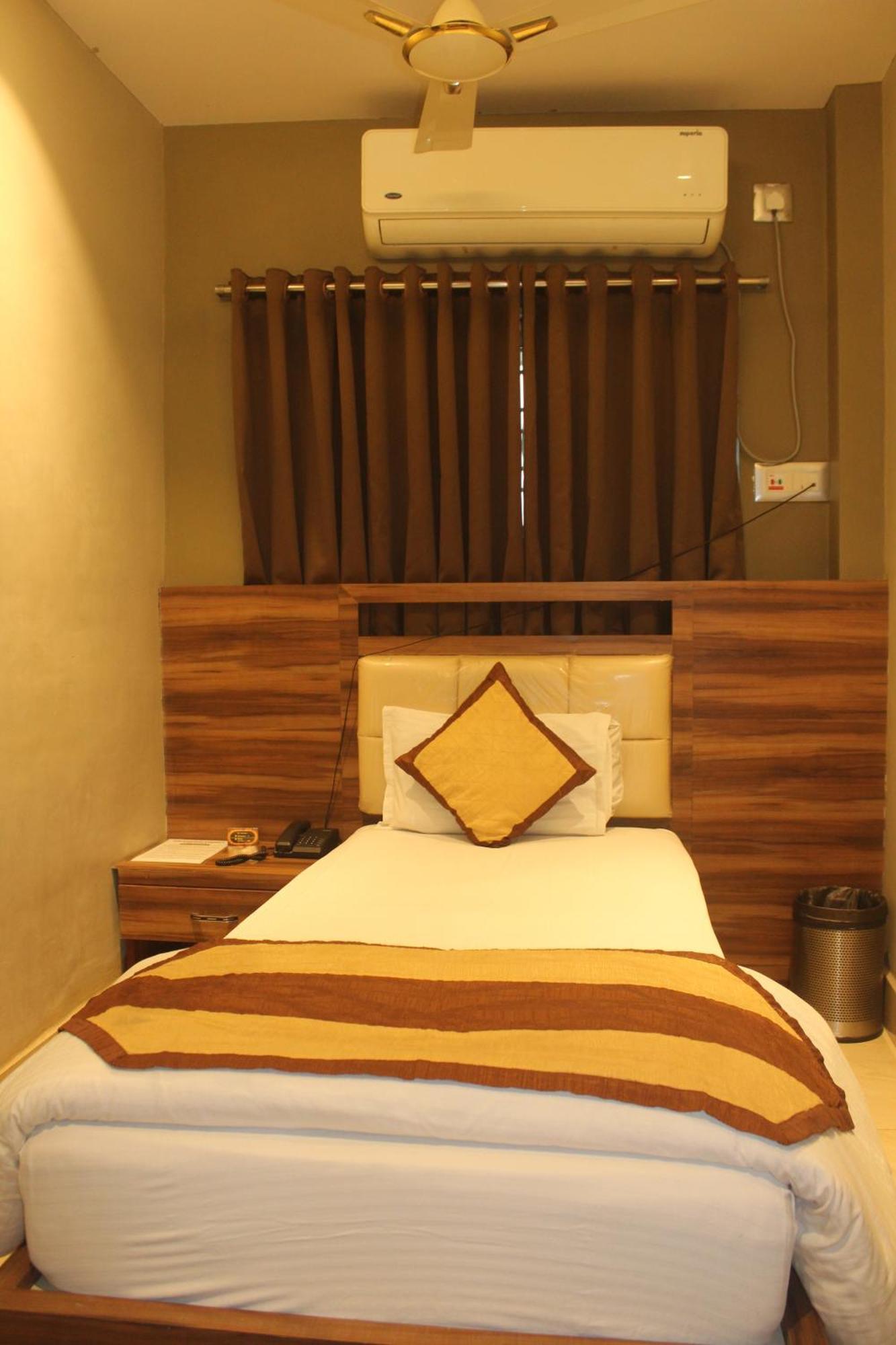 Hotel Oishi Plaza Mukutmanipur Ngoại thất bức ảnh