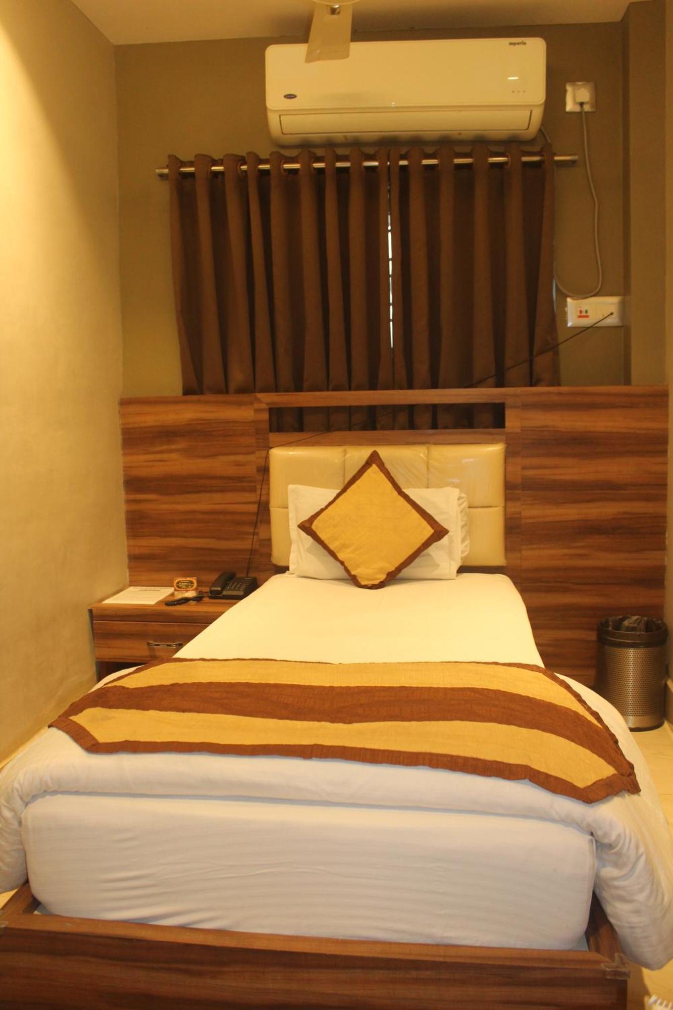 Hotel Oishi Plaza Mukutmanipur Ngoại thất bức ảnh