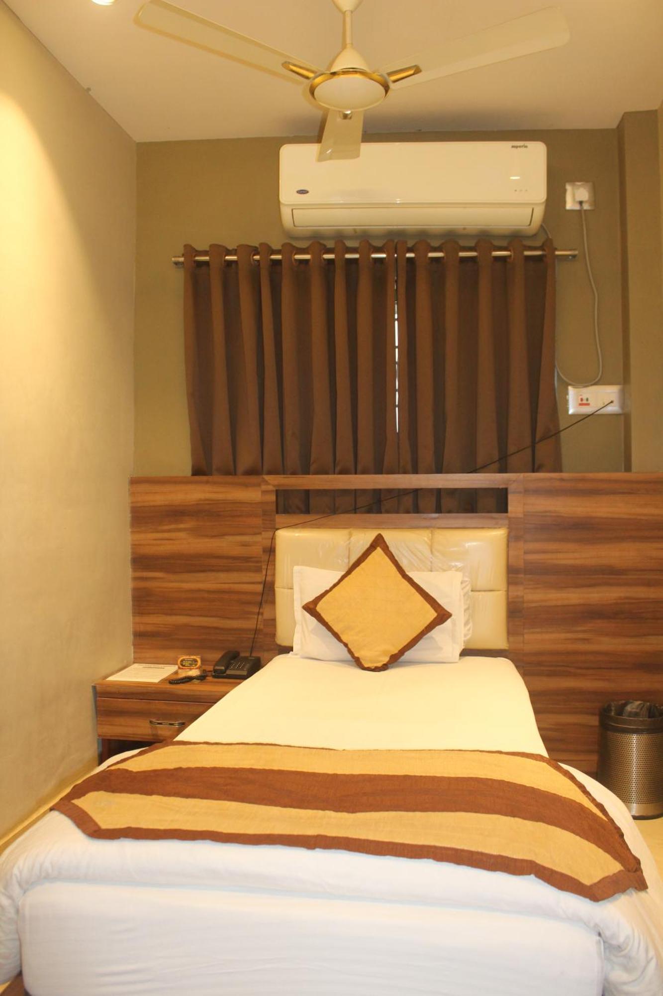 Hotel Oishi Plaza Mukutmanipur Ngoại thất bức ảnh