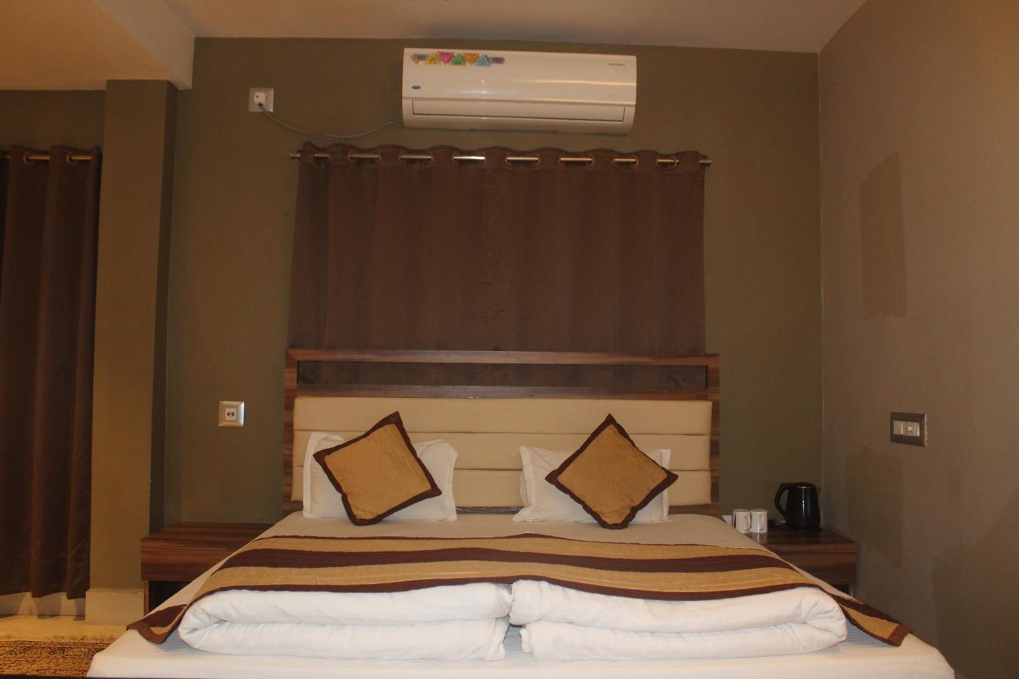Hotel Oishi Plaza Mukutmanipur Ngoại thất bức ảnh