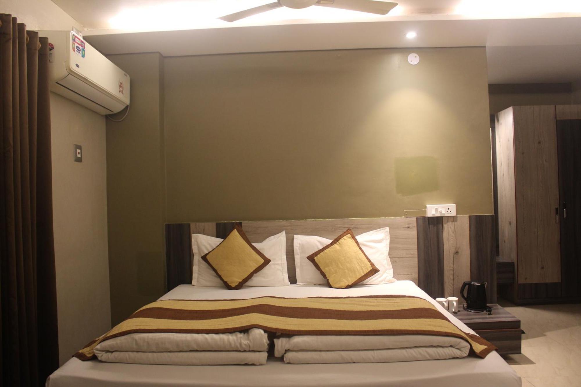 Hotel Oishi Plaza Mukutmanipur Ngoại thất bức ảnh
