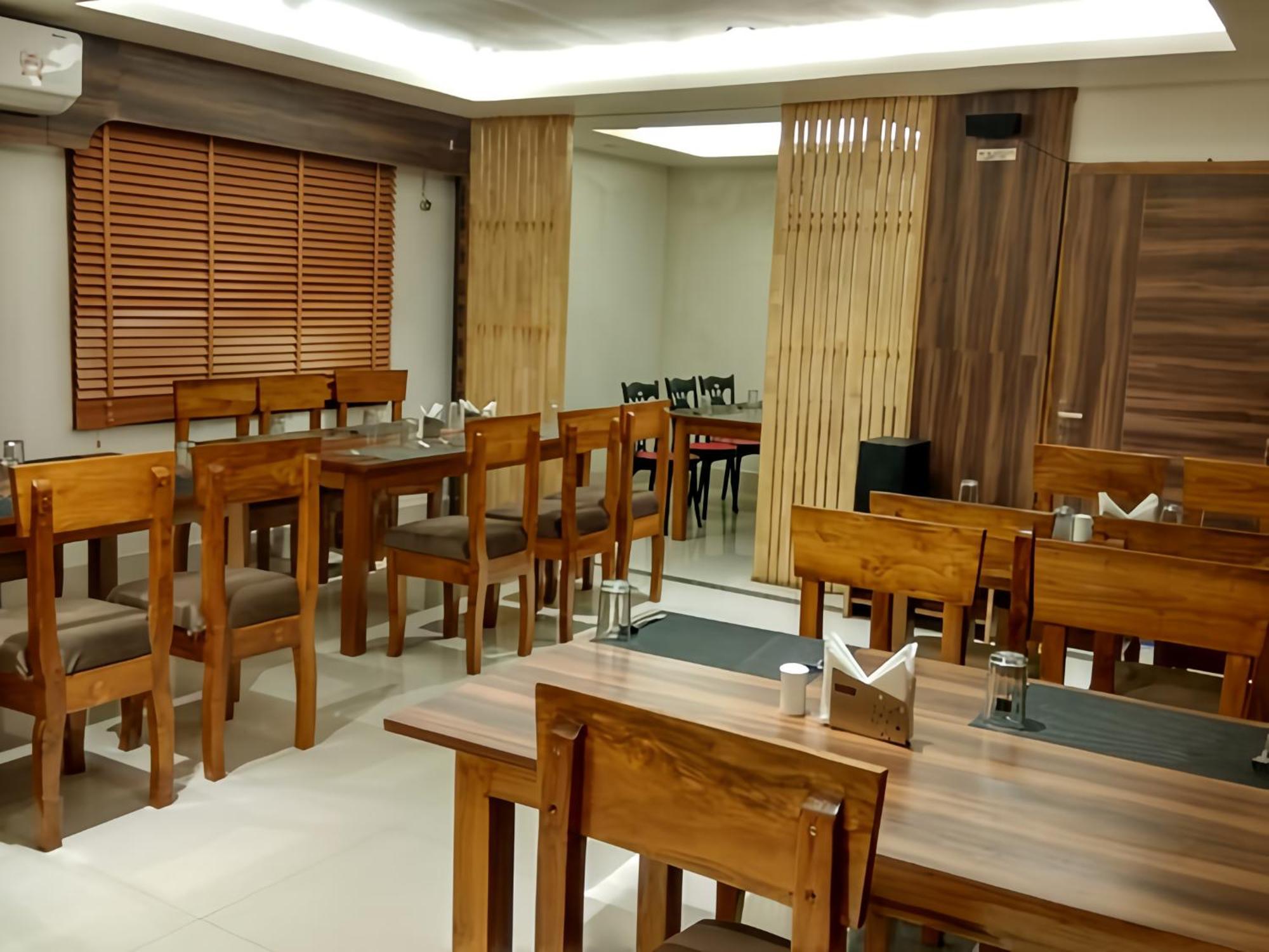 Hotel Oishi Plaza Mukutmanipur Ngoại thất bức ảnh