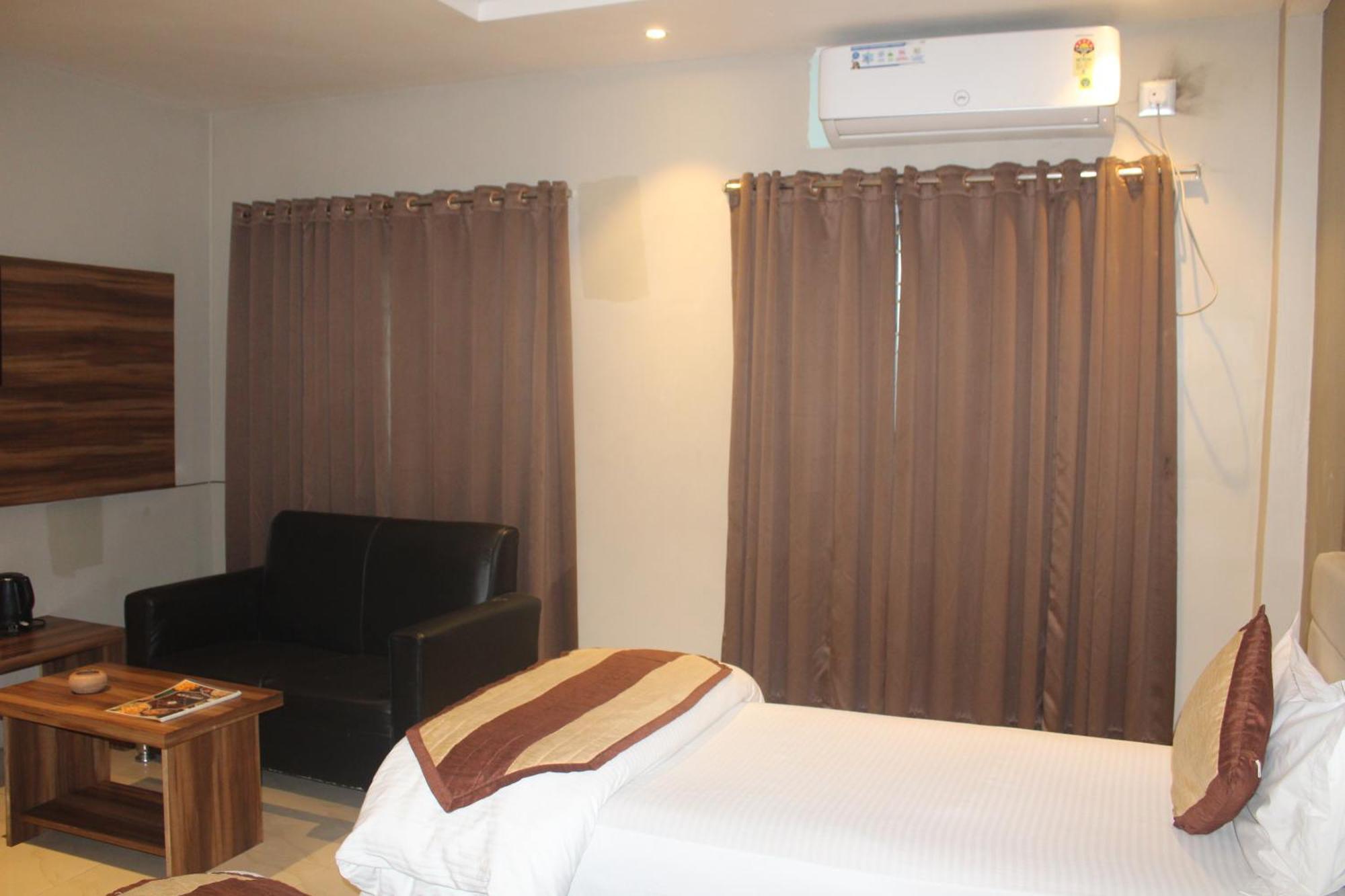 Hotel Oishi Plaza Mukutmanipur Ngoại thất bức ảnh